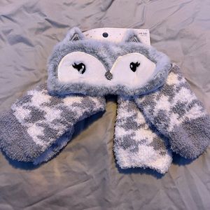 Eye mask and socks